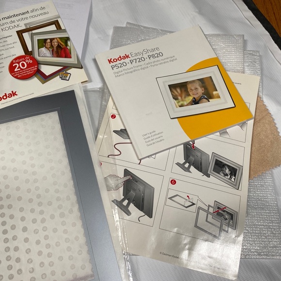 7” Kodak Easy Share P720 Digital Frame - Picture 9 of 10